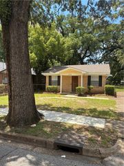 459 Charleston Street, Mobile, AL 36603