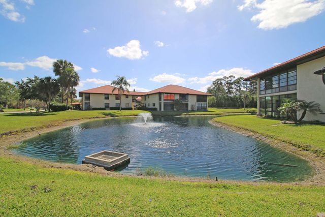 450 SW South River Drive 104, Stuart, FL 34997