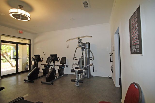 450 SW South River Drive 104, Stuart, FL 34997