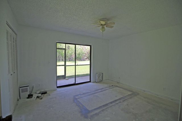 450 SW South River Drive 104, Stuart, FL 34997