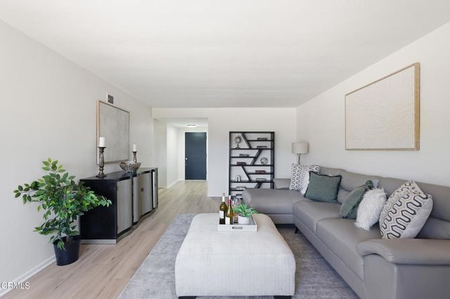 3126 Henrietta Avenue, La Crescenta, CA 91214