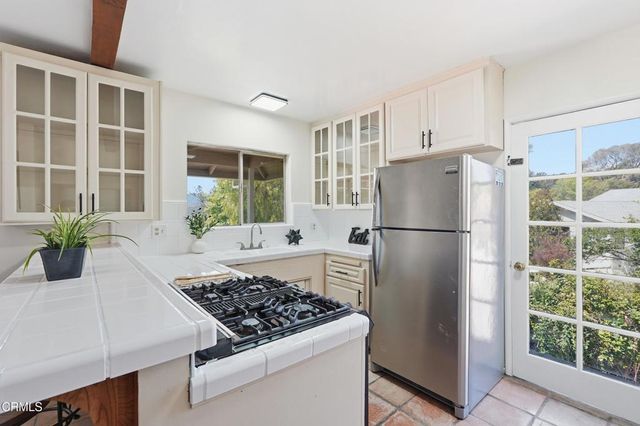 3126 Henrietta Avenue, La Crescenta, CA 91214