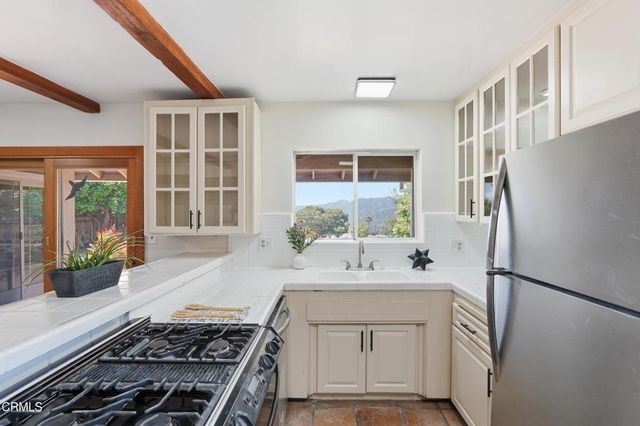 3126 Henrietta Avenue, La Crescenta, CA 91214