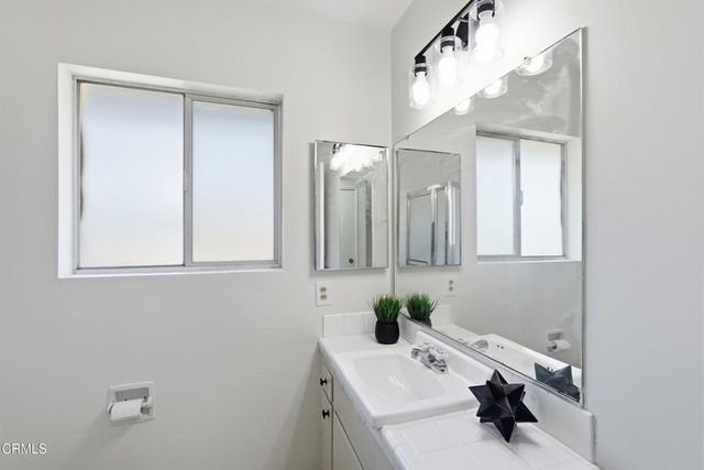 3126 Henrietta Avenue, La Crescenta, CA 91214