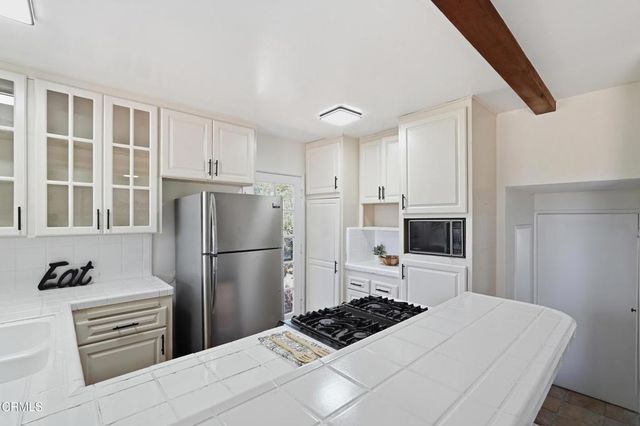 3126 Henrietta Avenue, La Crescenta, CA 91214