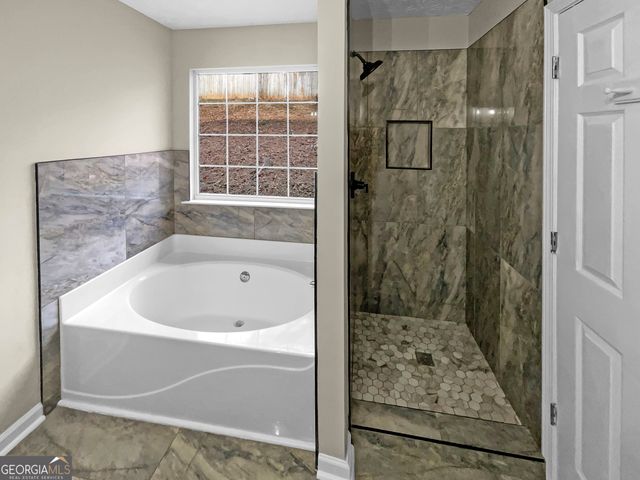 3208 Navajo Circle, Gainesville, GA 30501