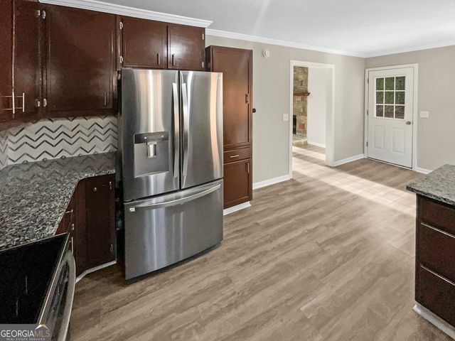 3208 Navajo Circle, Gainesville, GA 30501