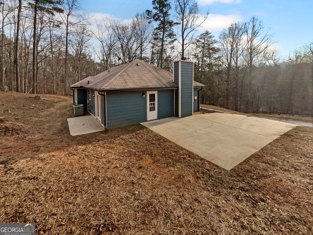 3208 Navajo Circle, Gainesville, GA 30501