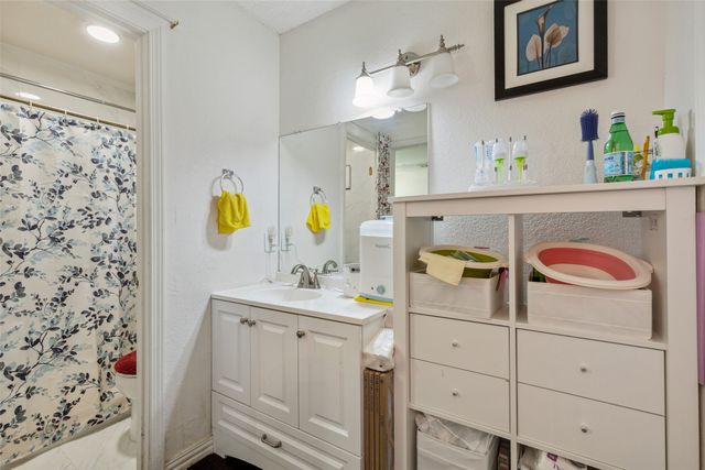 4748 Old Bent Tree Lane 1901, Dallas, TX 75287