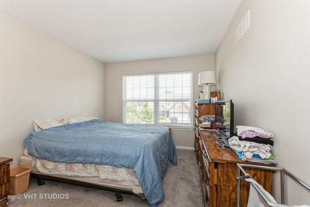 1811 Prairie Ridge Drive, Plainfield, IL 60586