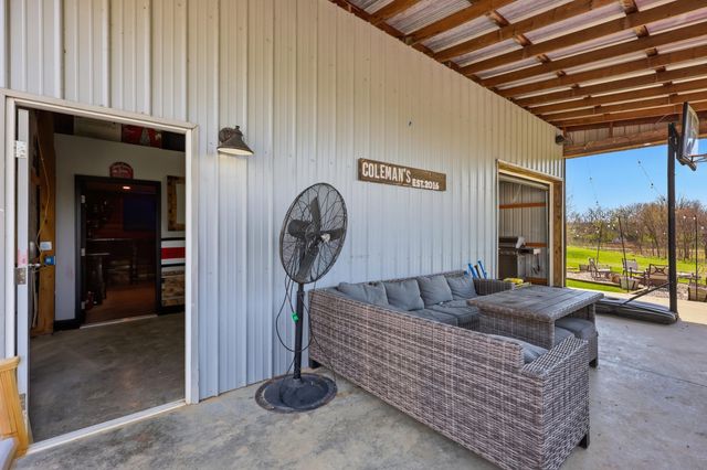 500 Sparrow Lane, Harrodsburg, KY 40330