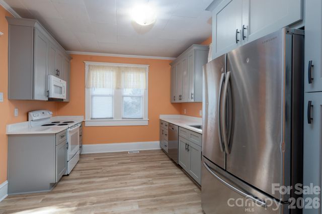 200 Martin Luther King Jr Avenue, Kannapolis, NC 28083