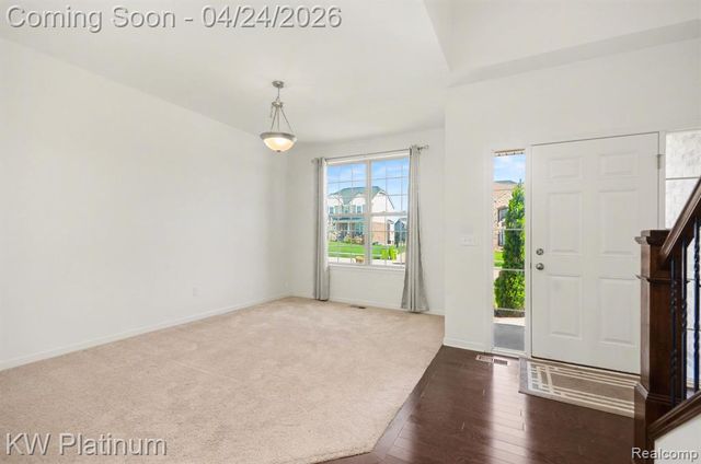 55321 Demaret Drive, Macomb, MI 48042