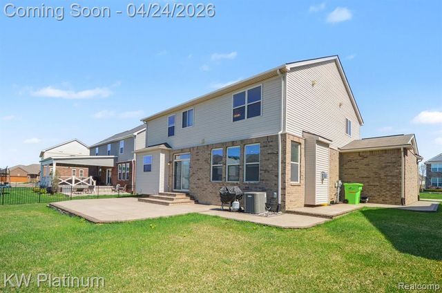 55321 Demaret Drive, Macomb, MI 48042