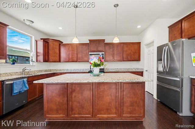55321 Demaret Drive, Macomb, MI 48042