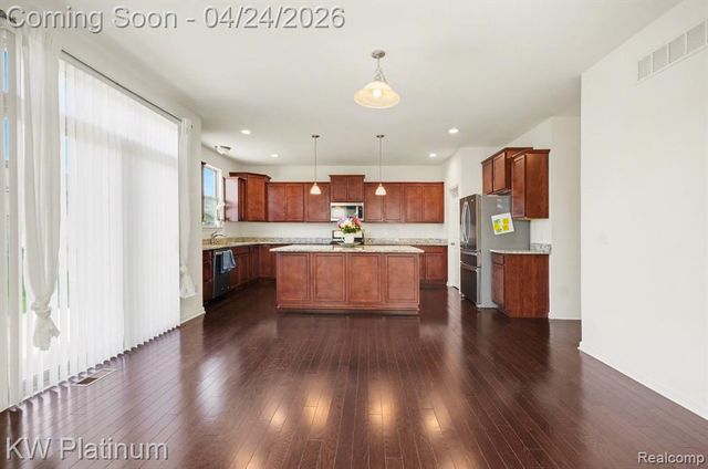 55321 Demaret Drive, Macomb, MI 48042