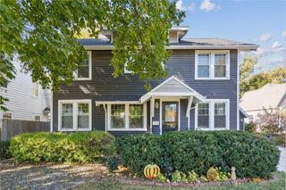 549 Vernon Drive SE, Cedar Rapids, IA 52403