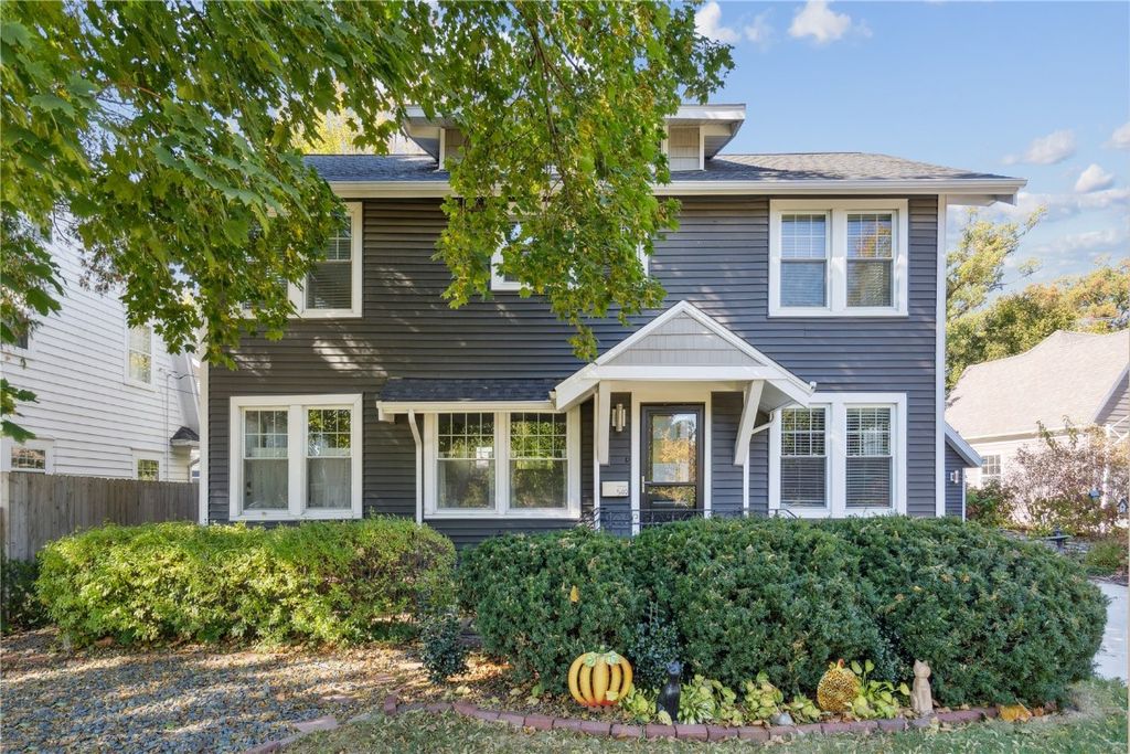 549 Vernon Drive SE, Cedar Rapids, IA 52403