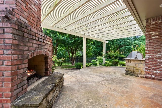 3824 Villas Creek Court, Edmond, OK 73003