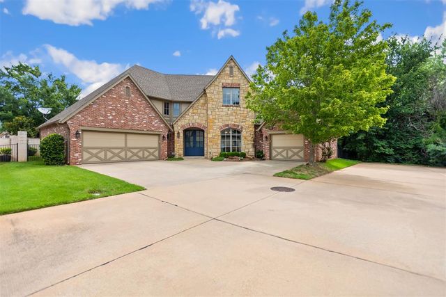 3824 Villas Creek Court, Edmond, OK 73003
