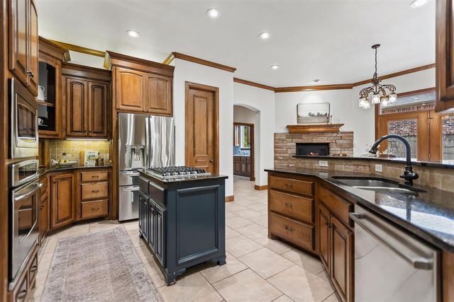 3824 Villas Creek Court, Edmond, OK 73003