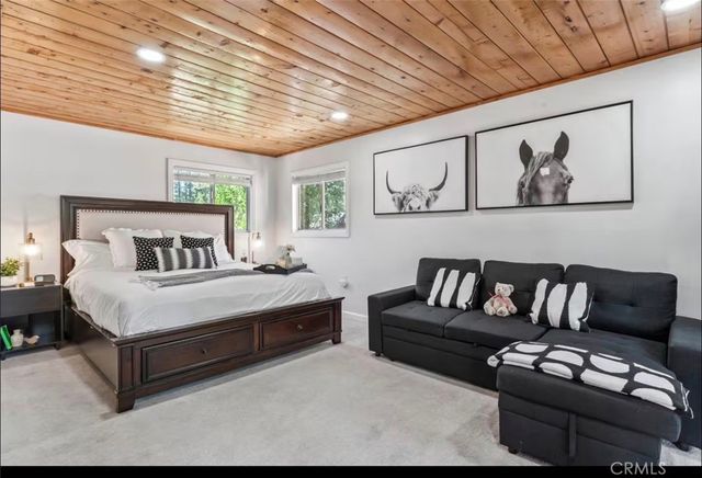 1118 Robinhood, Big Bear City, CA 92314