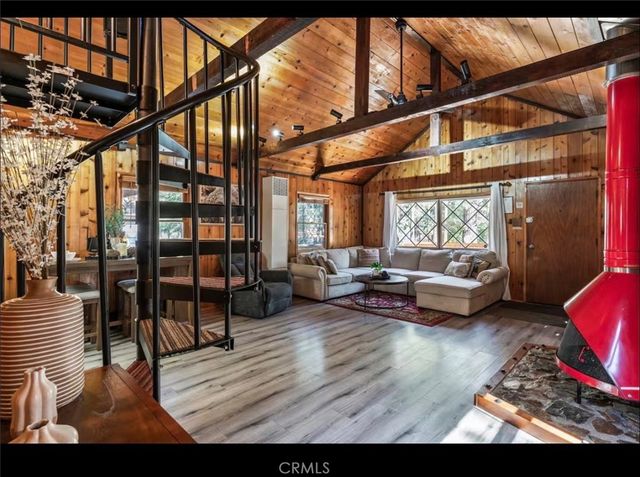 1118 Robinhood, Big Bear City, CA 92314