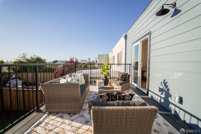 2051 22nd Avenue, San Francisco, CA 94116