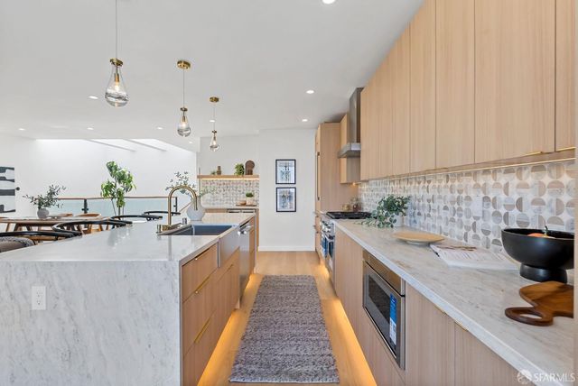 2051 22nd Avenue, San Francisco, CA 94116