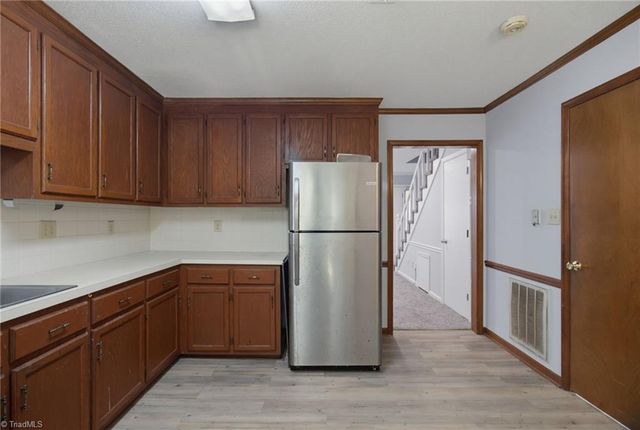 5347 Summit Heights Drive, Winston-salem, NC 27104