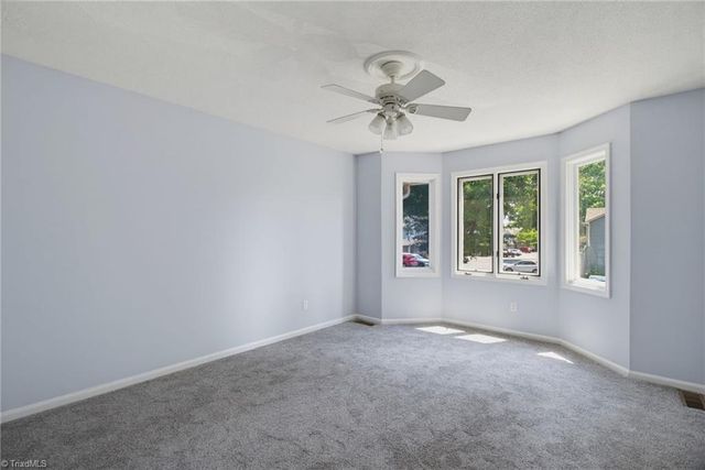 5347 Summit Heights Drive, Winston-salem, NC 27104