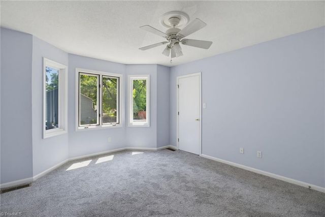 5347 Summit Heights Drive, Winston-salem, NC 27104