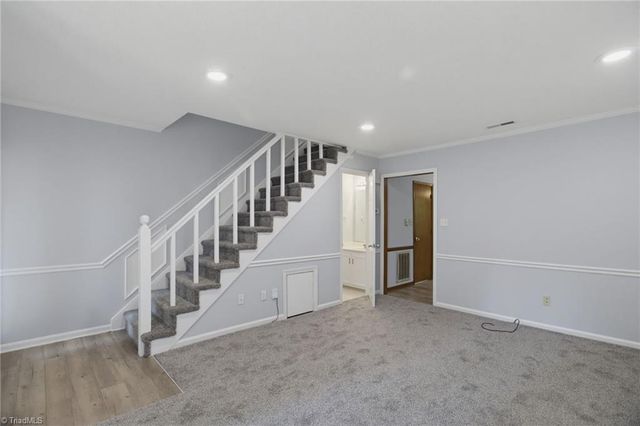5347 Summit Heights Drive, Winston-salem, NC 27104