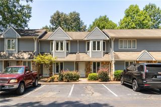 5347 Summit Heights Drive, Winston-salem, NC 27104