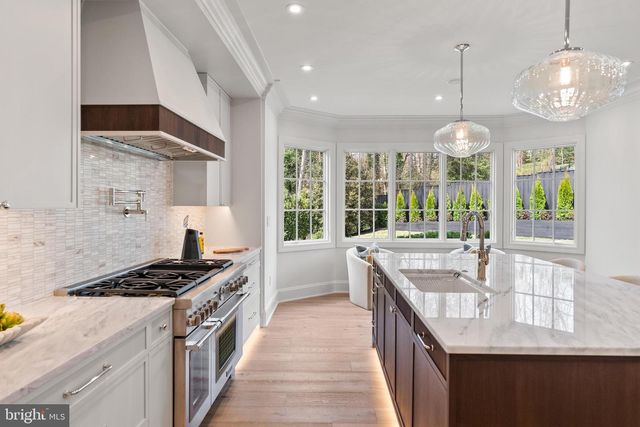 5119 YUMA ST NW, Washington, DC 20016