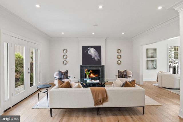 5119 YUMA ST NW, Washington, DC 20016