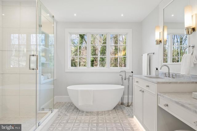 5119 YUMA ST NW, Washington, DC 20016