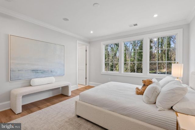 5119 YUMA ST NW, Washington, DC 20016