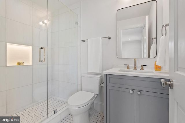 5119 YUMA ST NW, Washington, DC 20016