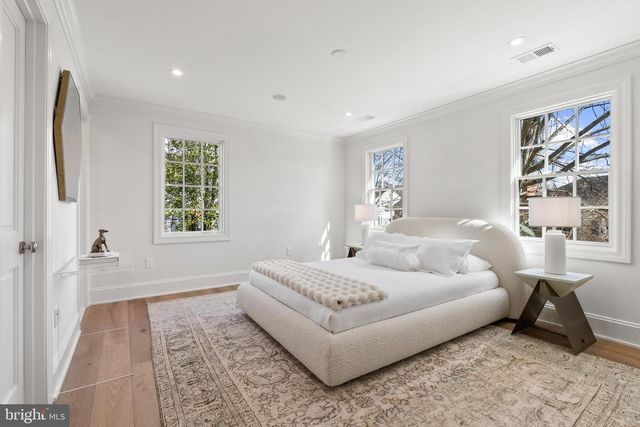 5119 YUMA ST NW, Washington, DC 20016