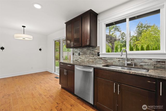 1109 Lewis Lane SE, Issaquah, WA 98027