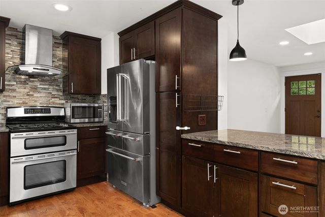 1109 Lewis Lane SE, Issaquah, WA 98027