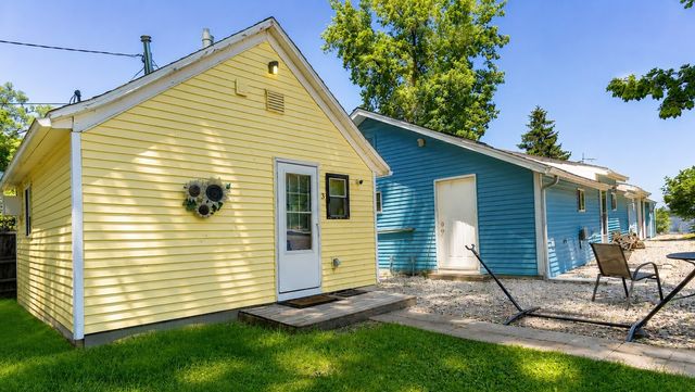 27717 W Grass Lake Drive, Spring Grove, IL 60081