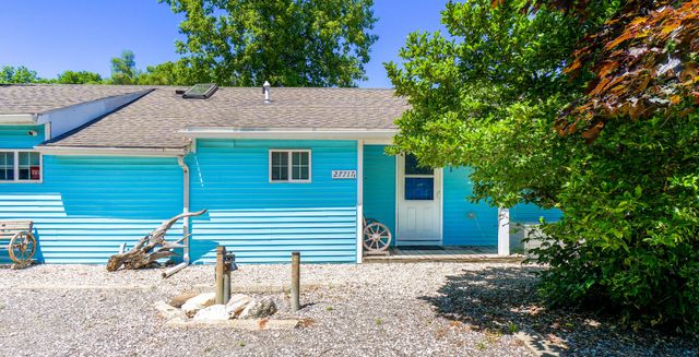 27717 W Grass Lake Drive, Spring Grove, IL 60081
