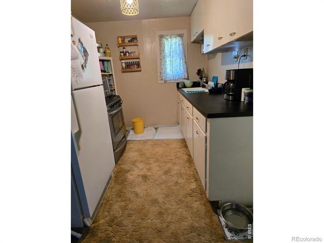 411 W GORDON Street, Holyoke, CO 80734