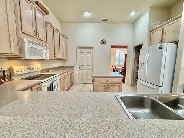 56 S NEEDLES POINT, Inverness, FL 34453