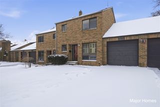 241 Heritage Commons Street, Grand Rapids, MI 49503