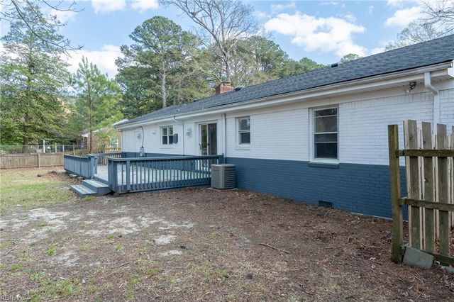 208 Old DR, Chesapeake, VA 23322