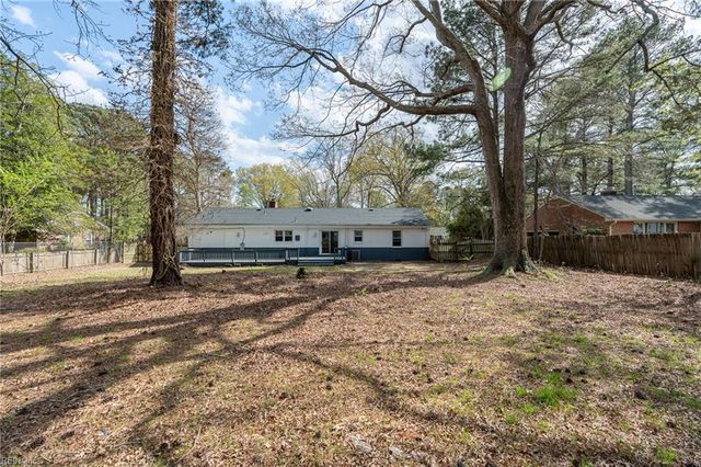 208 Old DR, Chesapeake, VA 23322