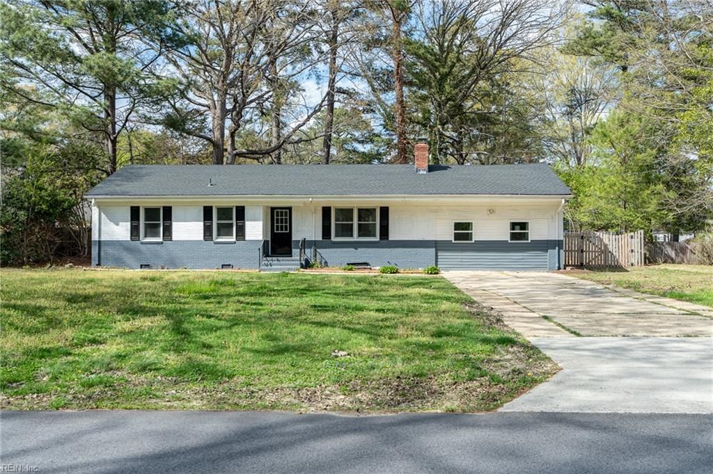 208 Old DR, Chesapeake, VA 23322